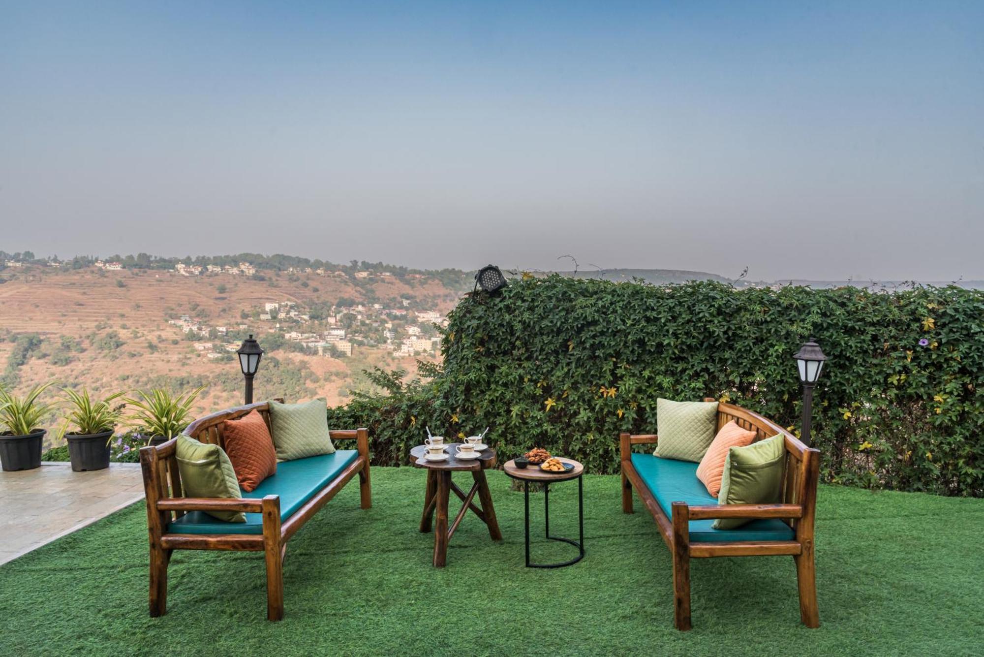 Saffronstays A Vantage, Panchgani - A Pyramid Shaped Unique Luxury Villa With Infinity Valley Views Eksteriør bilde